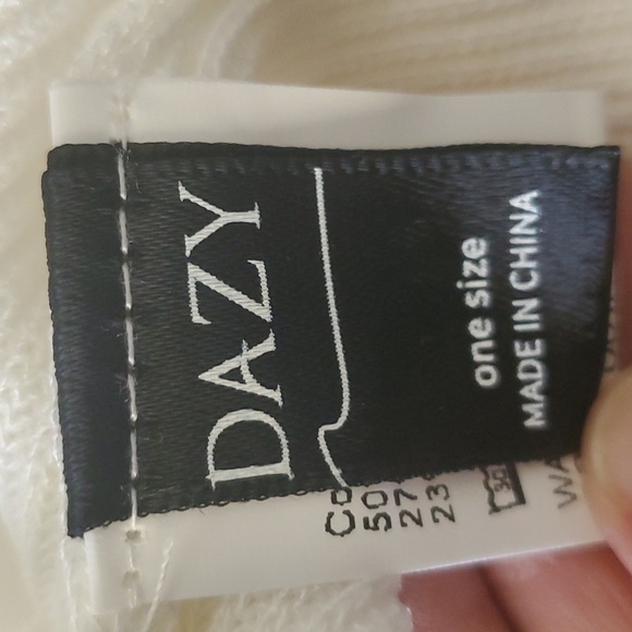 NWOT DAZY Crop Top cream s/m - Picture 4 of 4